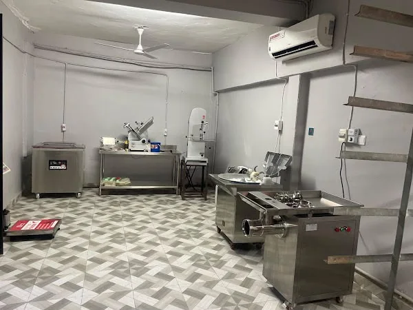 Clean MeatLand processing and handling space